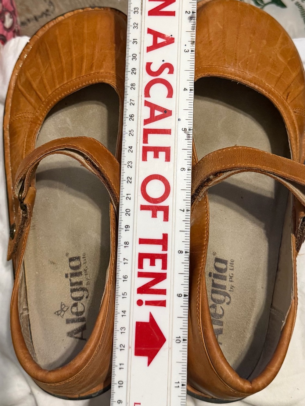 Alegria Cognac Brown Leather Mary Jane Flats Tan Leather SZ 41 US 8-81/2 comfort